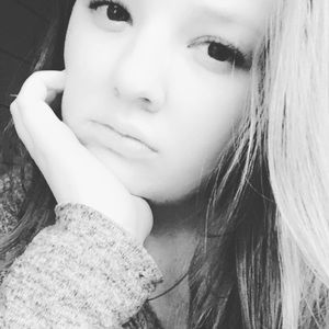 Meet your Posher, Sabrina